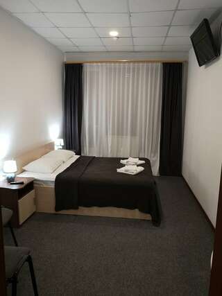 Гостиница Космос Байкальск Большой двухместный номер с 1 кроватью-4