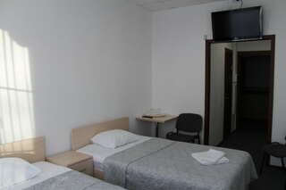 Гостиница Космос Байкальск Двухместный номер с 2 отдельными кроватями-3