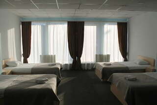 Гостиница Космос Байкальск Стандартный четырехместный номер-2